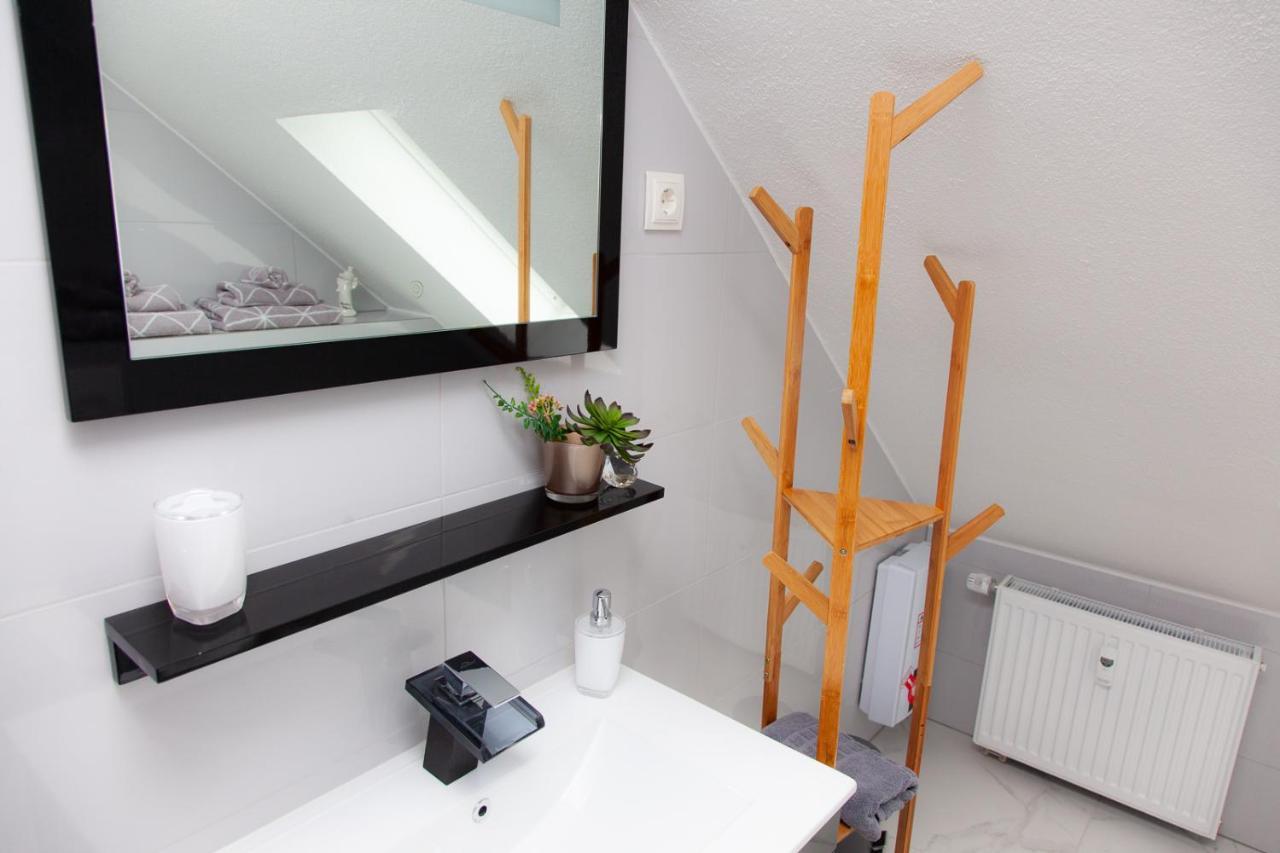 T&K Apartments Near Messe Fair Trade Duesseldorf Und Airport 3A Duisburgo Esterno foto
